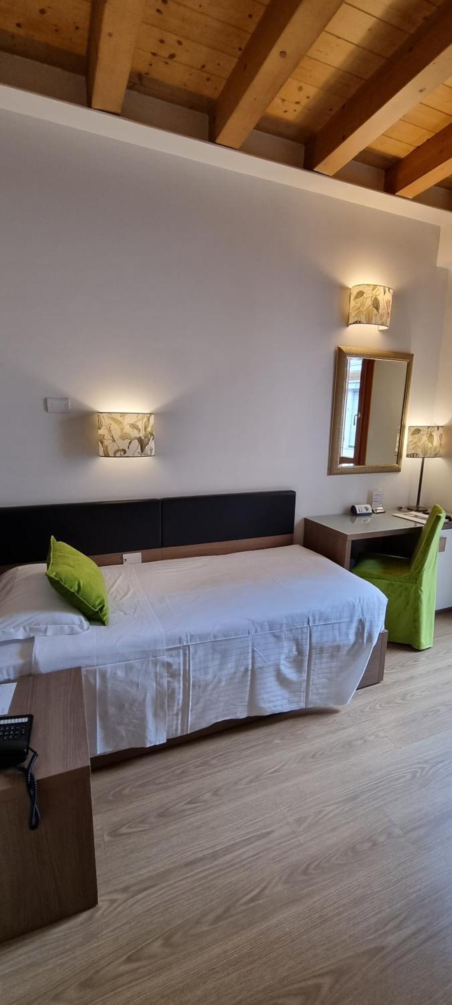Unahotels Eco Hotel Villa Costanza Venezia Mestre Dış mekan fotoğraf