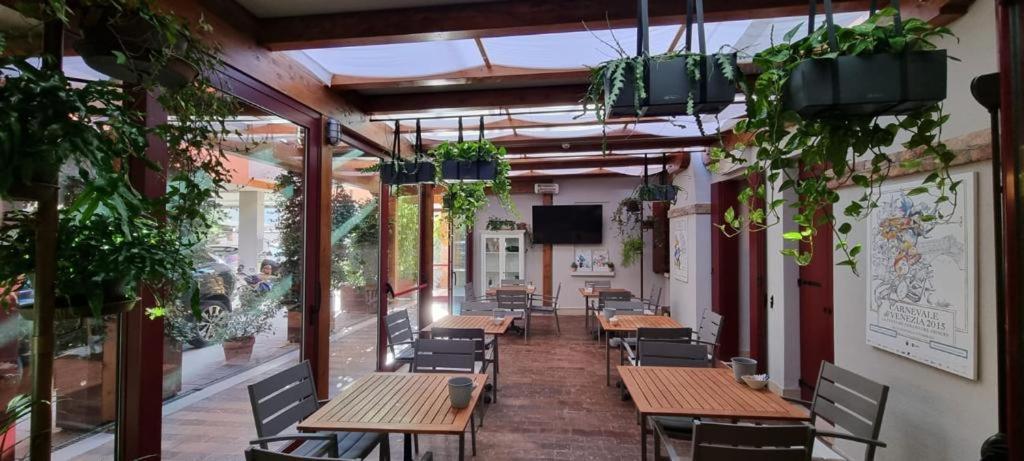 Unahotels Eco Hotel Villa Costanza Venezia Mestre Dış mekan fotoğraf